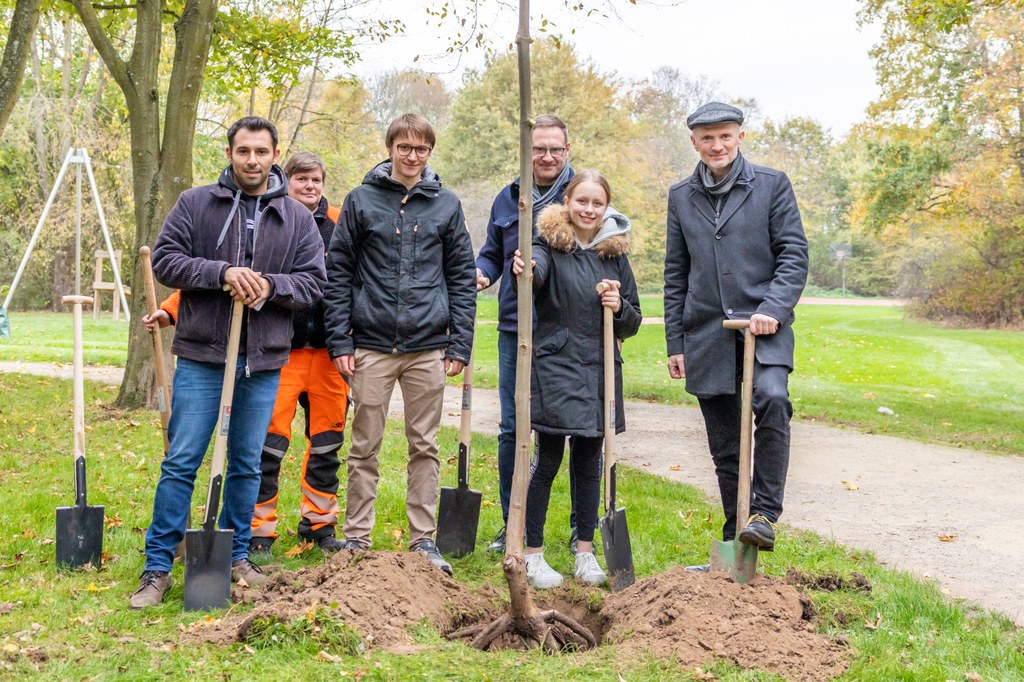 Baumpflanzaktion am Nierspark