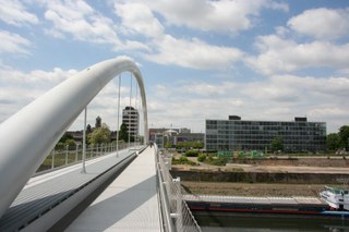 Uferpark 12
