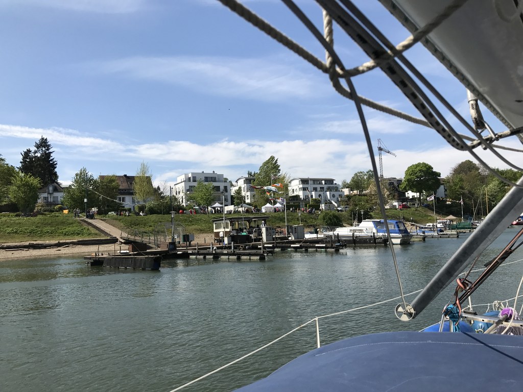 18.04.2019 - Anfahren im Sporthafen am 5. Mai 2019