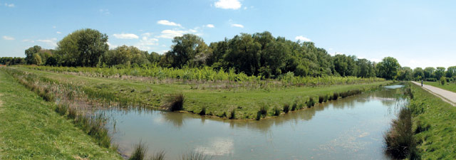 stadt-neuss_natur-radrouten_02_fluss-bachauen_18a.jpg stadt-neuss_natur-radrouten_02_fluss-bachauen_18a.jpg