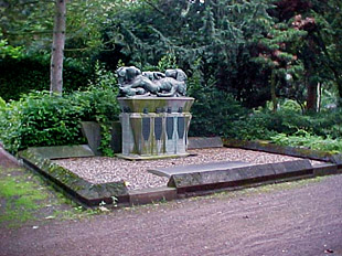 gruftkraus01.jpg Foto: Gruft Kraus auf dem alten Friedhof (01)